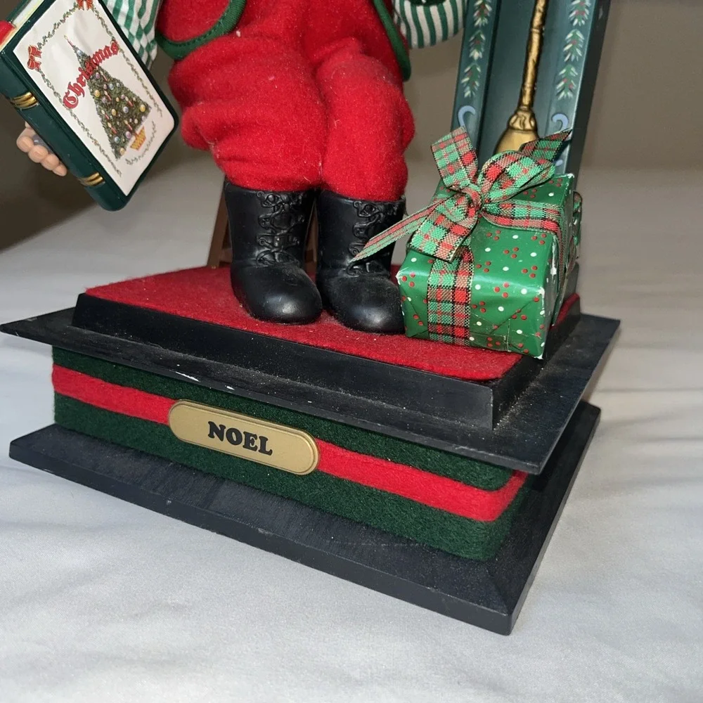 Holiday‎ Creations Christmas Carols From Jolly Ole Santa Noel Music 1993 Works!